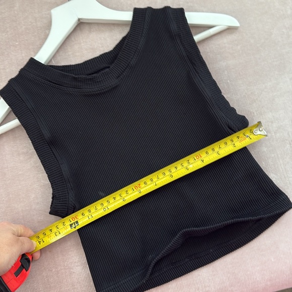 FREE PEOPLE HAPPINESS RUN MUSCLES TOP SIZE M/L - Picture 14 of 15